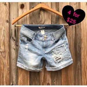 DENIM SHORTS, MUDD SIZE 12